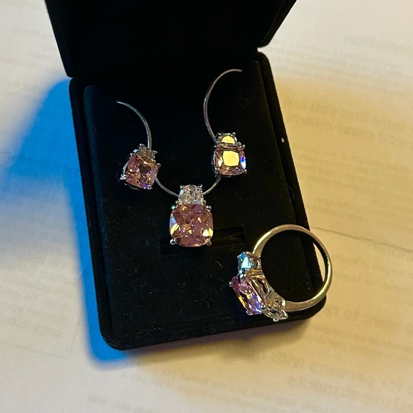 Costume Jewelry Set Silver Tone and Pink Stones - Picture 6 of 10